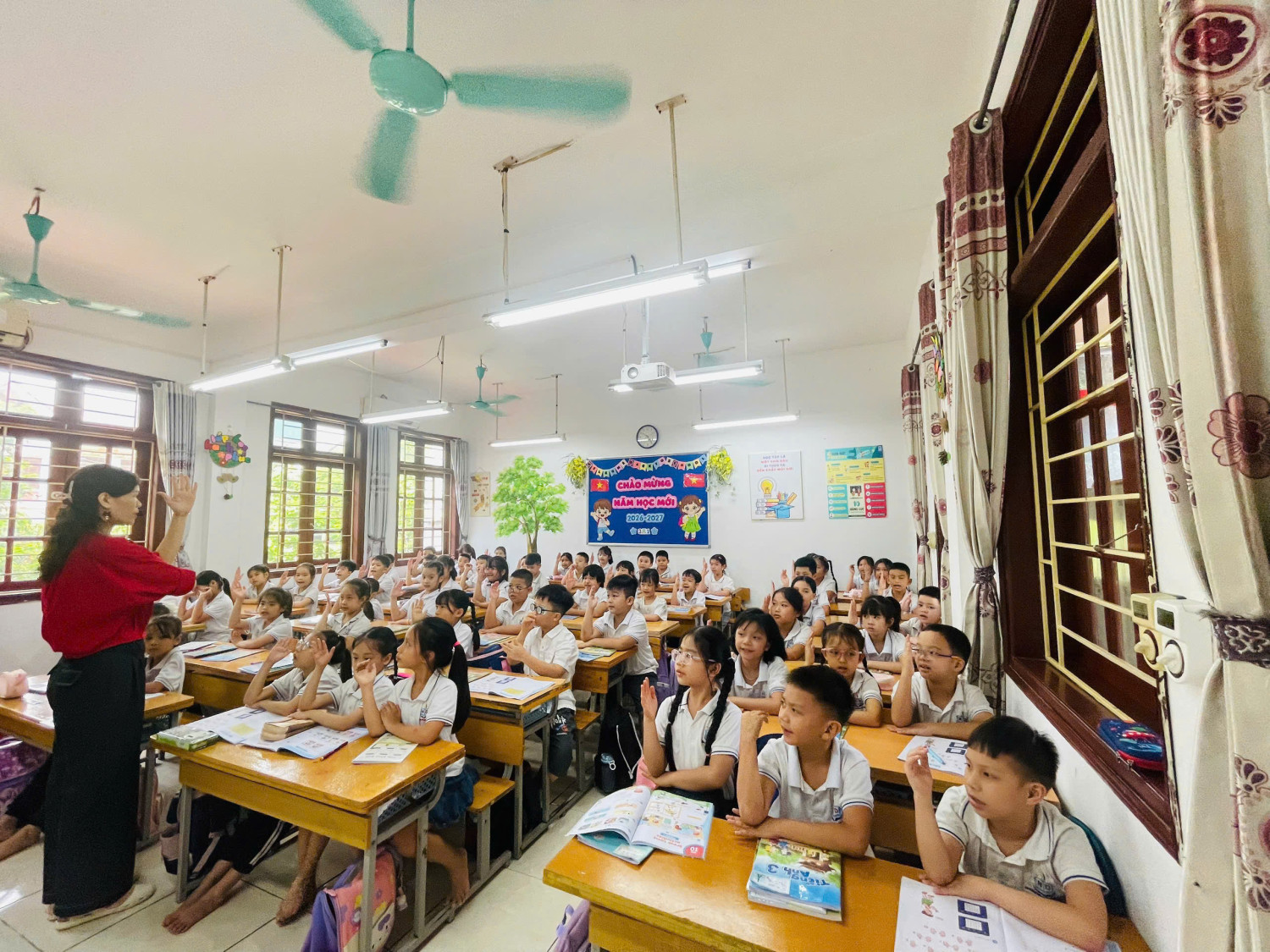 TIẾNG ANH MỖI NGÀY – VƯƠN TẦM TƯƠNG LAI