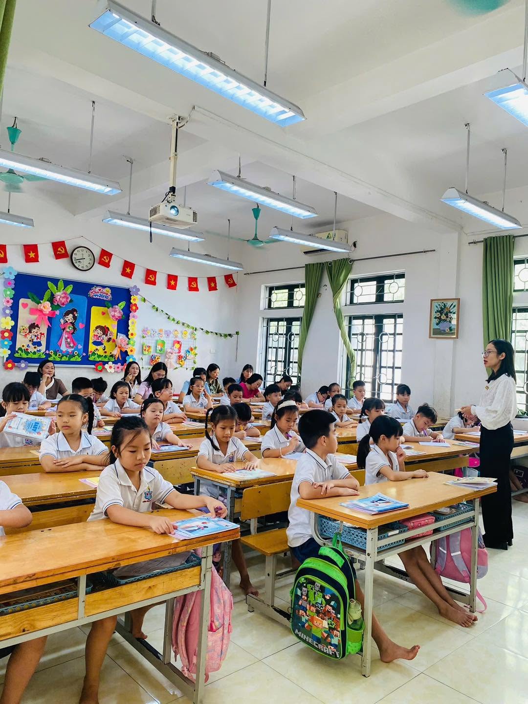 CHUYÊN ĐỀ ĐẠO ĐỨC LỚP 2A9 – CÙNG NHAU XÂY DỰNG TÌNH BẠN ĐẸP